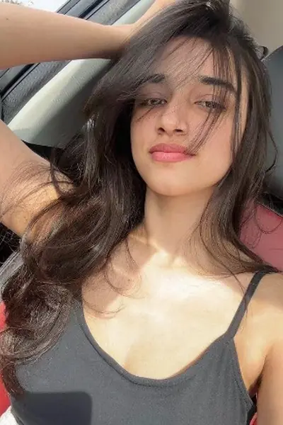 Real Meeting Call Girls In Gurugram 8800256022 Escorts Service — image 2