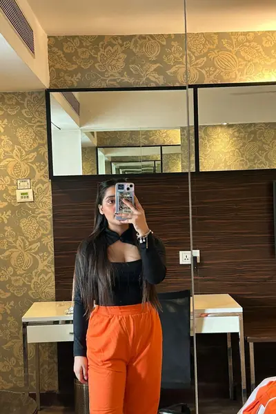 Call Girls In Mahipalpur Dwarka Mor Call Girls ,,9958337988