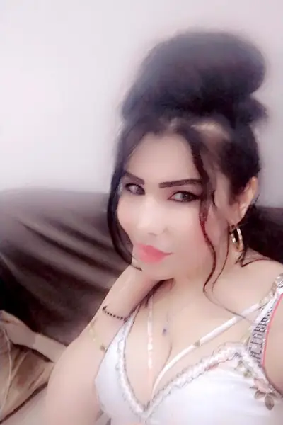 Delhi Russian models escort service booking available — image 3