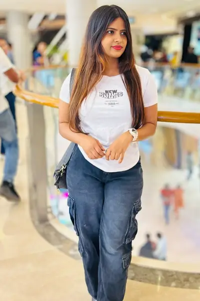 Escorts Service Near Grand hyatt hotel Mumbai 9833754194, Andheri Escorts Call Girls