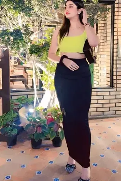 Class Call Girls In Jor Bagh 95-82-14-55-85 Cash On  Delivery | Delhi Call Girls